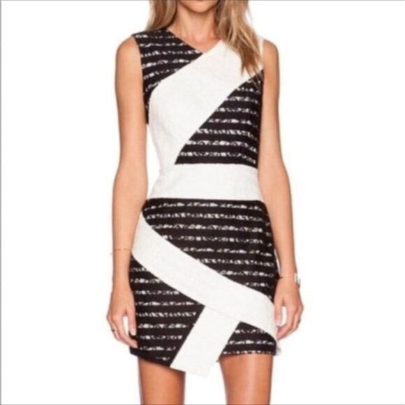 BCBG MAXAZRIA Dalia Black and White Sleeveless Dress with Asymmetrical Hem Sz 2 - Picture 1 of 14
